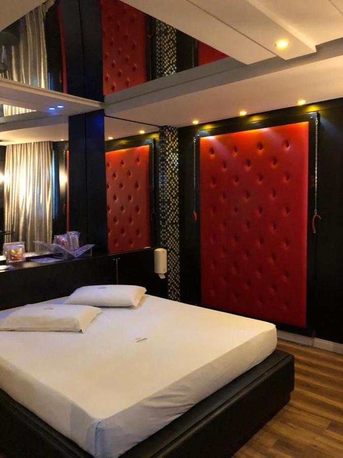 Hotel del amor Le Parc Lages