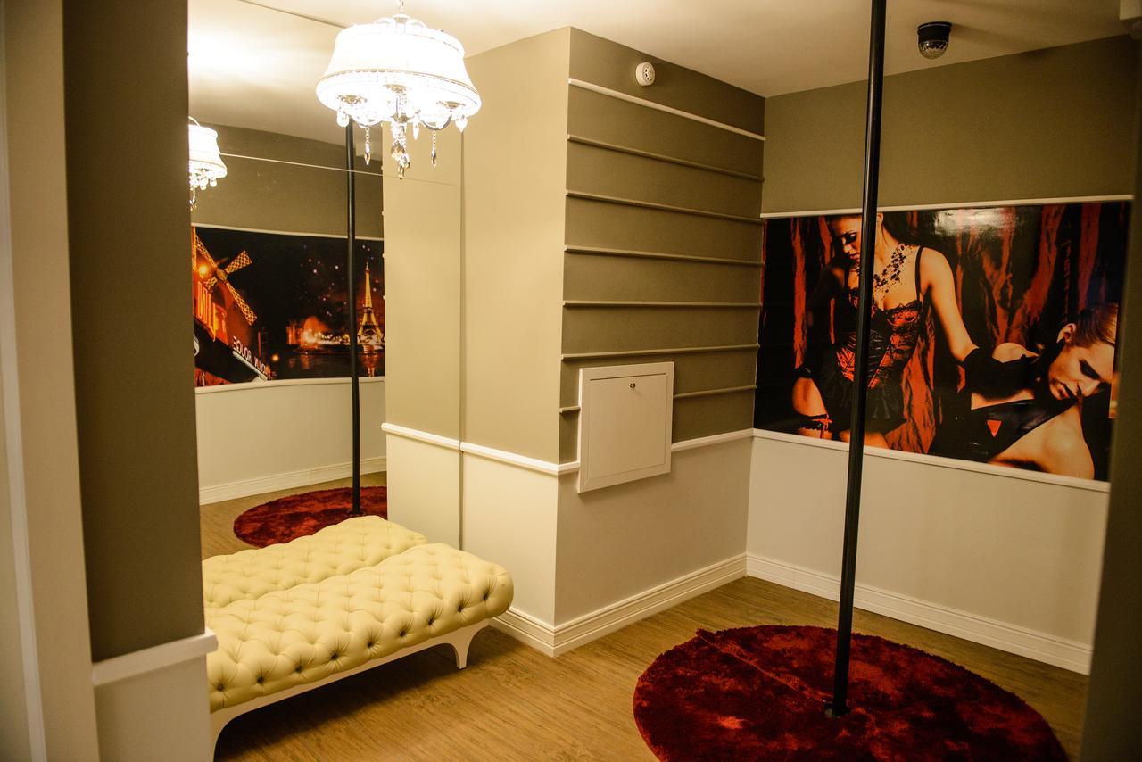 Love hotel Le Parc 3*